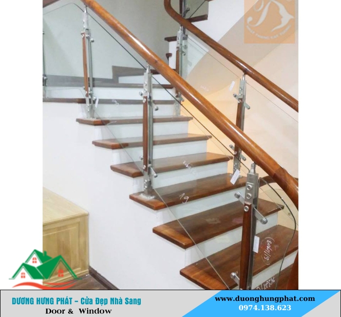 cầu thang kính tại Củ Chi TP.HCM